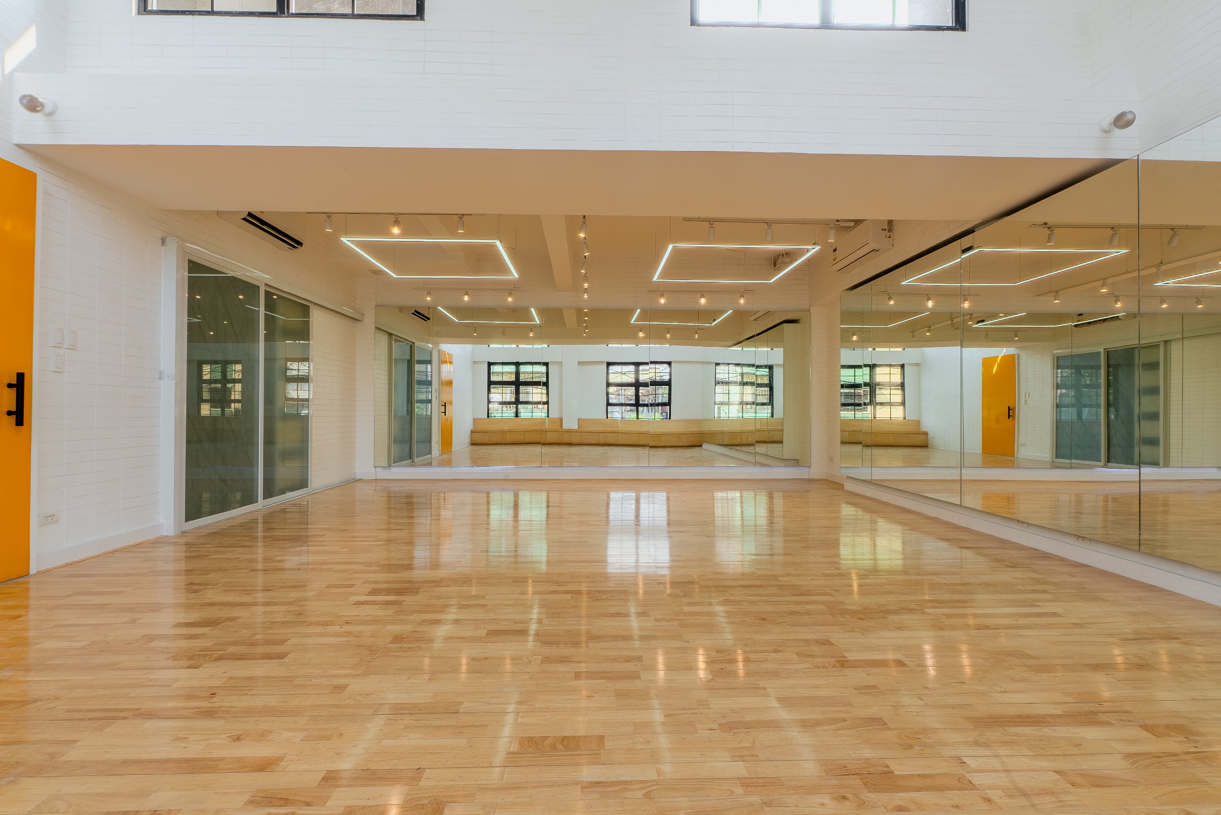 The Studio 1